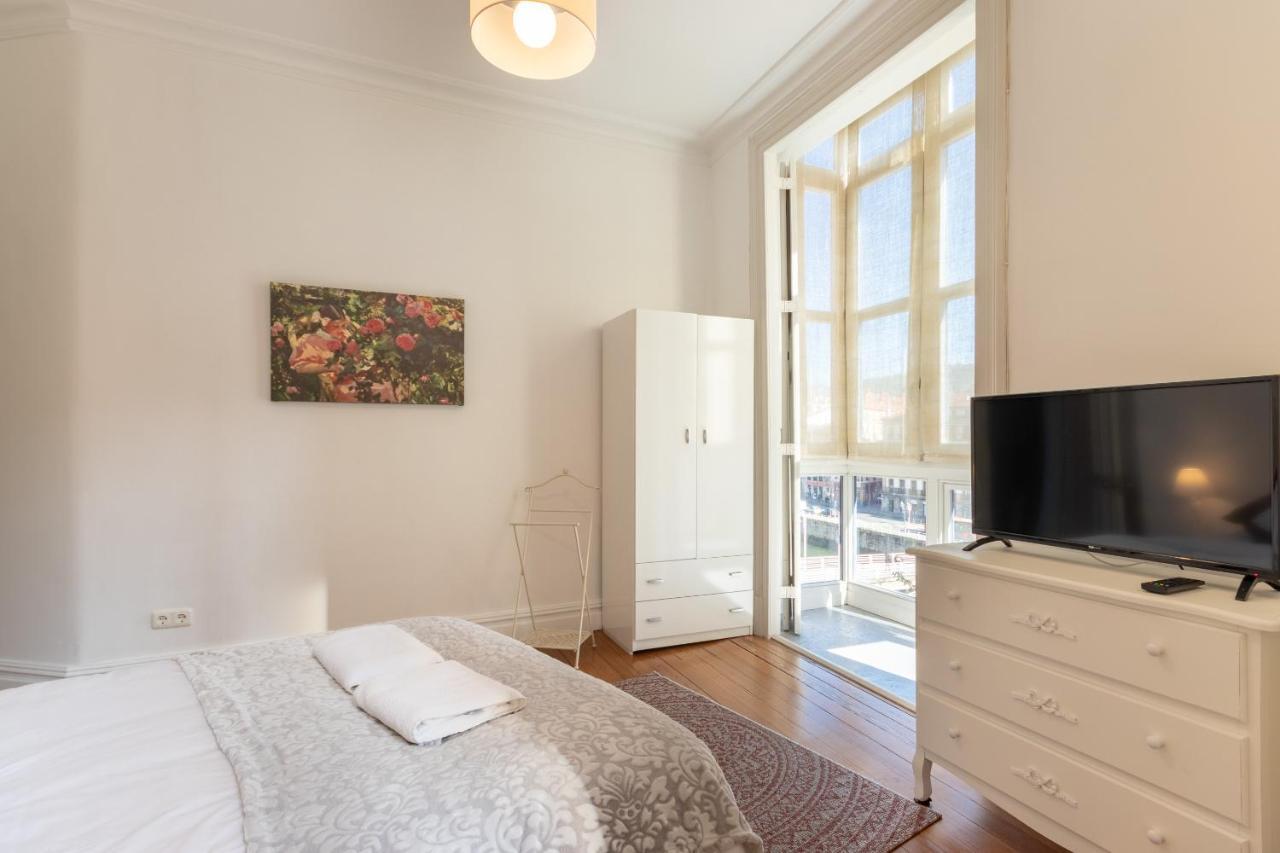 Confort Y Diseno Con Vistas Al Casco Viejo Bilbao Ngoại thất bức ảnh