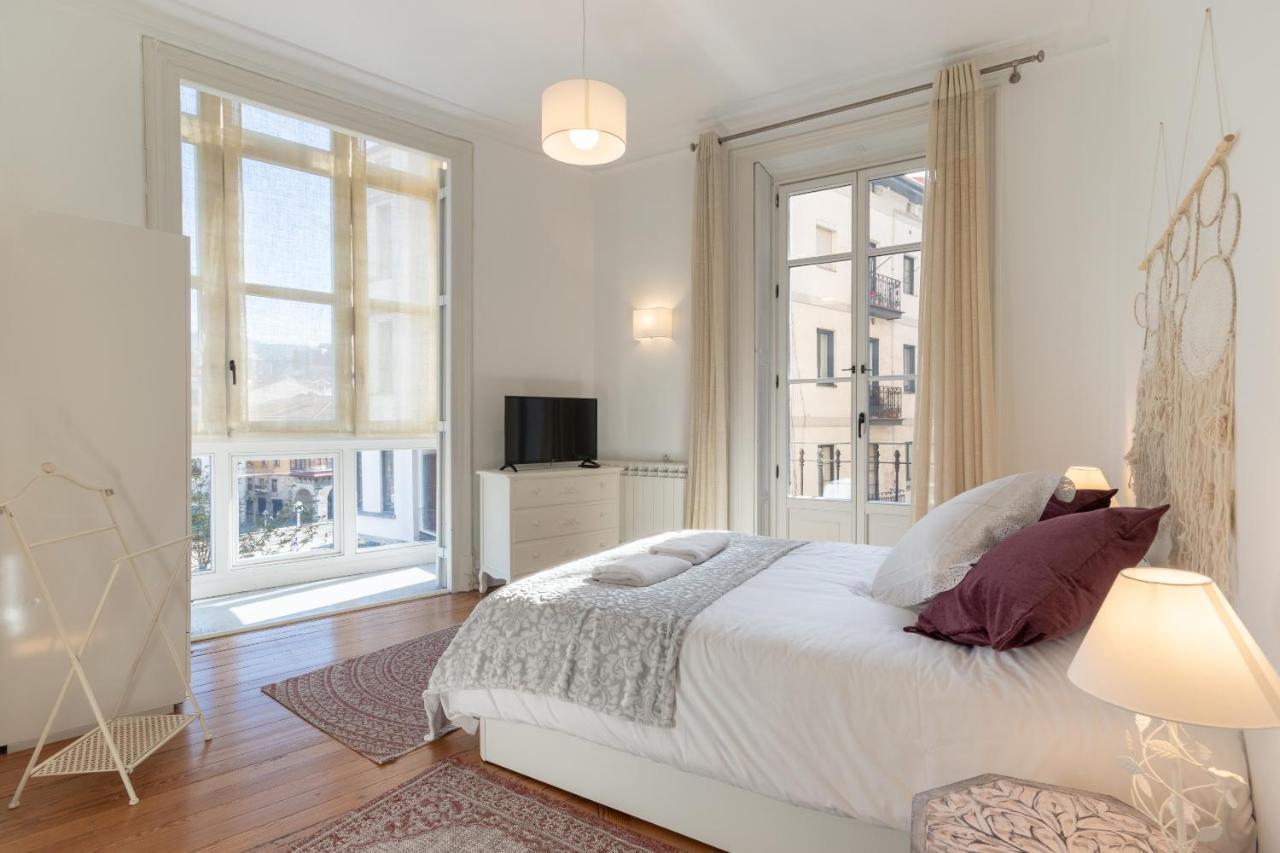 Confort Y Diseno Con Vistas Al Casco Viejo Bilbao Ngoại thất bức ảnh
