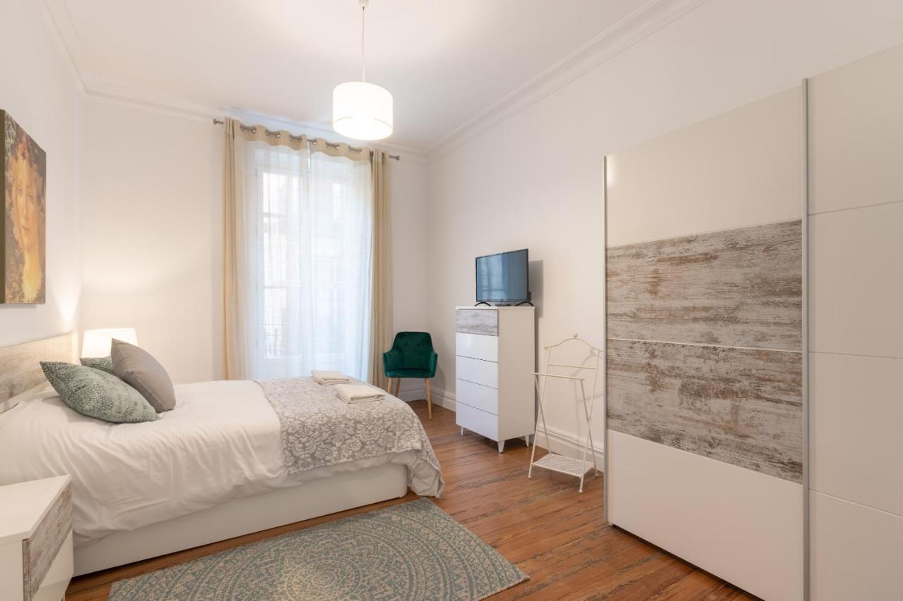 Confort Y Diseno Con Vistas Al Casco Viejo Bilbao Ngoại thất bức ảnh